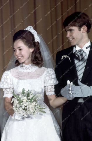 Julie Nixon weds David Eisenhower 8b20-0347