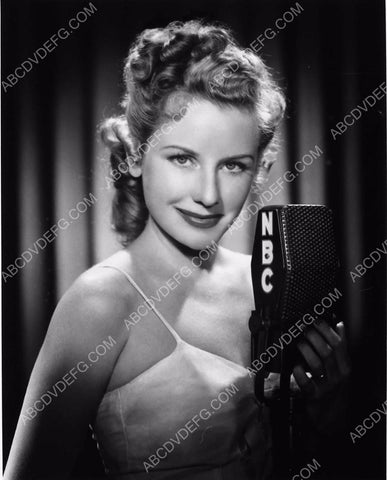 Lucille Norman at the NBC radio microphone 8b20-0402