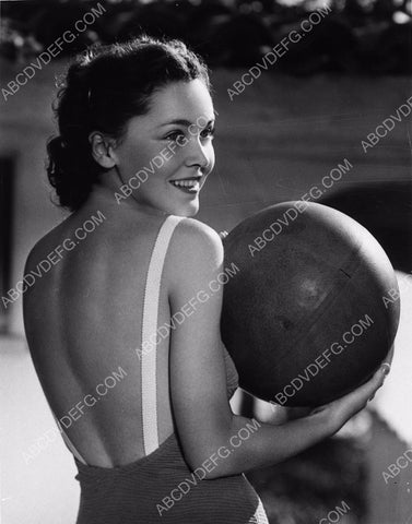 cute Maureen O'Sullivan swimwear and beach ball 8b20-0474