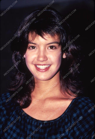 Phoebe Cates portrait 8b20-0533