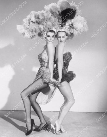 unknown actresses sexy showgirl dance number 8b20-0588