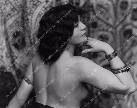 silent film actress Virginia Pearson very revealing pre-code pose 8b20-0662