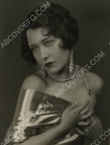 Dorothy Sebastian fashion portrait 8b20-0913