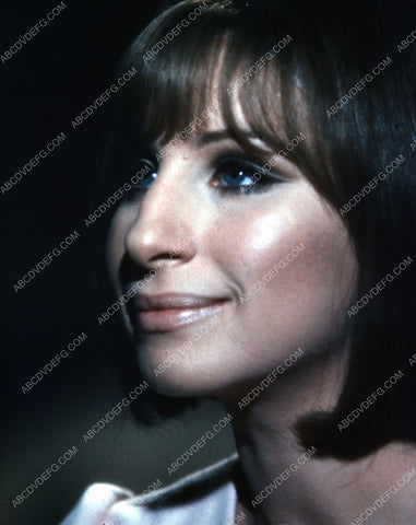 singing sensation Barbra Streisand portrait 8b20-10088