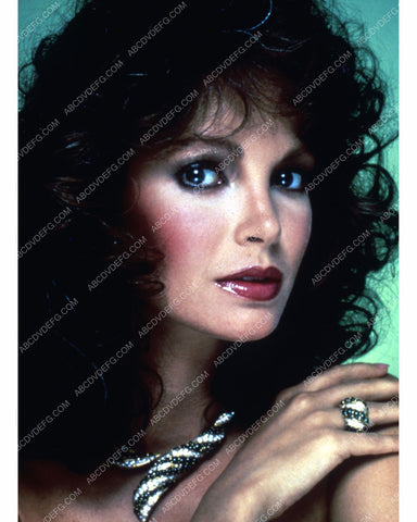 Jaclyn Smith portrait 8b20-10197