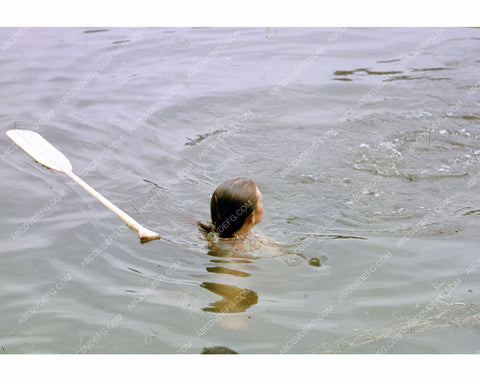 Lindsay Wagner saving someone TV The Bionic Woman 8b20-10239