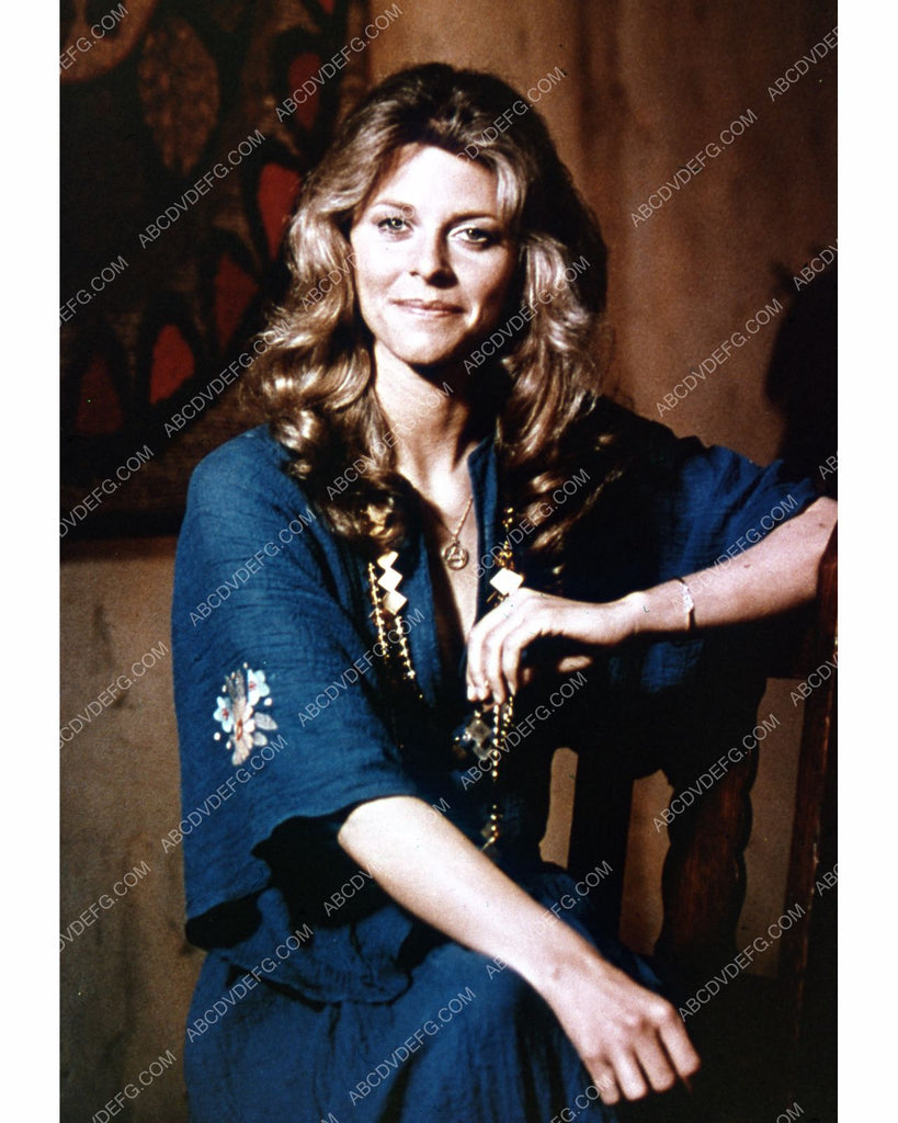 LINDSAY WAGNER Signed THE BIONIC WOMAN 8x10 Photo OPX 057670