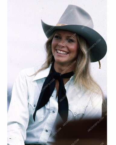 beautiful cowgirl Lindsay Wagner portrait 8b20-10267