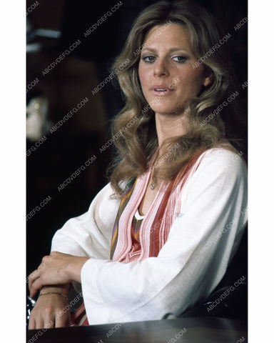 beautiful cowgirl Lindsay Wagner portrait 8b20-10271