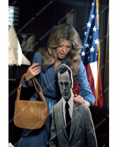 Lindsay Wagner Richard Anderson cardboard American Flag TV Bionic Woman 8b20-10307
