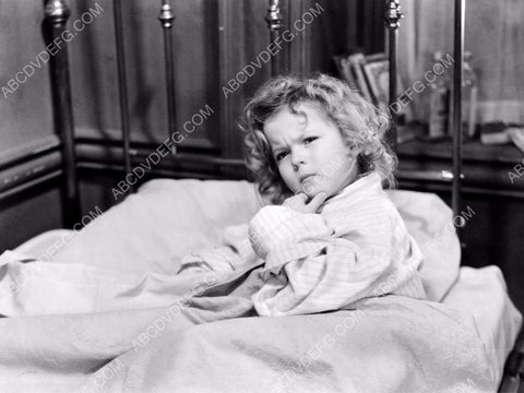 Shirley Temple going to bed film Little Miss Marker 8b20-1059