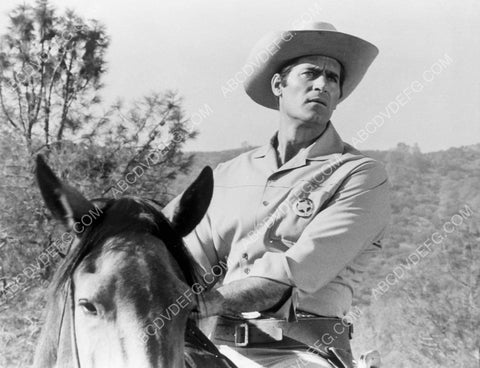 Clint Walker on horseback TV Cheyenne 8b20-10699