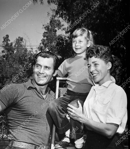 Clint Walker and the family at home 8b20-10743