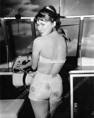 sexy French actress Danielle De Metz pilots the boat 8b20-10786