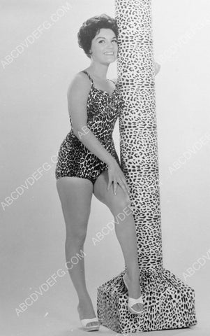 Connie Francis in sexy leopard print swimsuit 8b20-10803