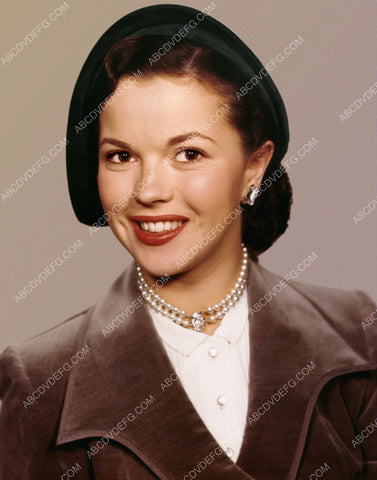 Shirley Temple portrait 8b20-1082