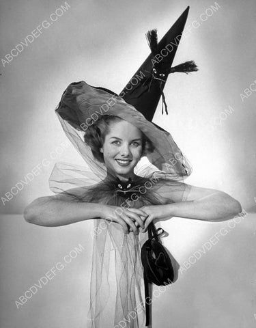 sexy Halloween witch Colleen Townsend 8b20-10840