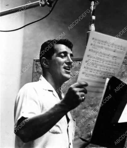 Dean Martin in the recording studio 8b20-10867