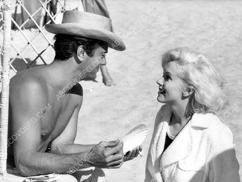 Tony Curtis Marilyn Monroe film Some Like It Hot 8b20-10928
