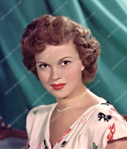 Shirley Temple portrait 8b20-1092