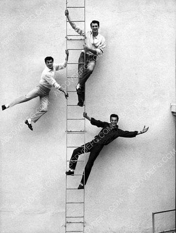 Tony Curtis Rock Hudson Pat Boone maybe having some fun 8b20-10937
