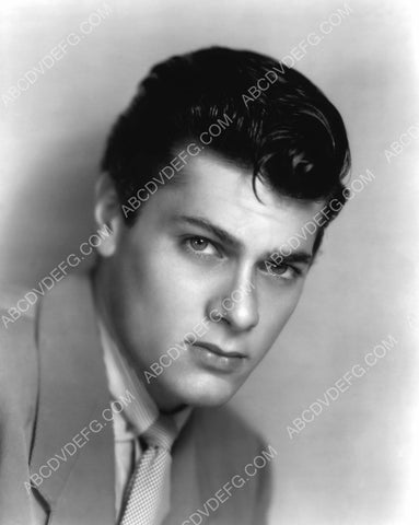 handsome Tony Curtis portrait 8b20-11202