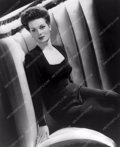 stunning Maureen O'Hara portrait film The Fallen Sparrow 8b20-11206