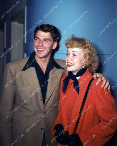 Jane Wyman Ronald Reagan going out somewhere 8b20-11305