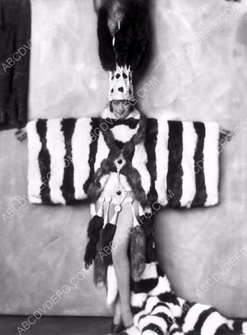 sexy chorus girl Jane Sels portrait 8b20-11325