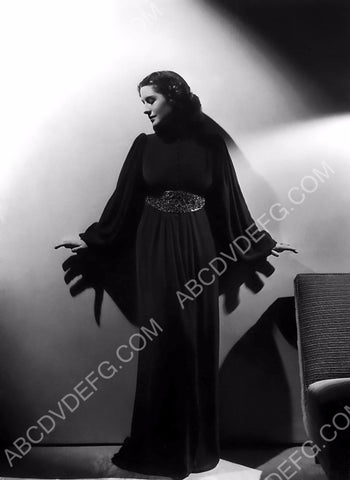 Norma Shearer full length fashion portrait 8b20-11348