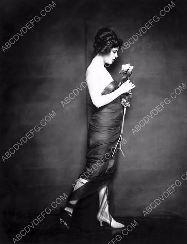 silent actress Yvonne Shelton portrait 8b20-11381