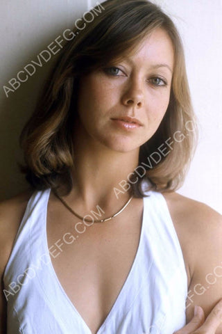 beautiful Jenny Agutter portrait 8b20-11562