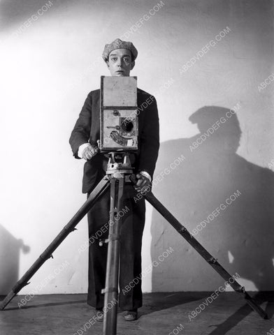 Buster Keaton and movie camera film The Camerman 8b20-11575