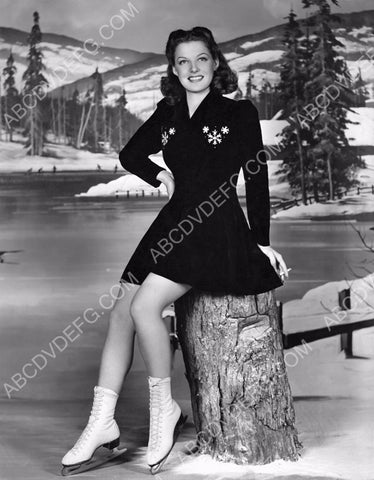 beautiful Ann Sheridan ready for some ice skating 8b20-11679