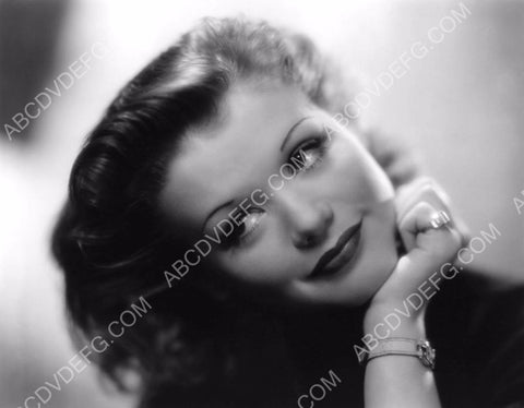 beautiful Simone Simon 8b20-11698