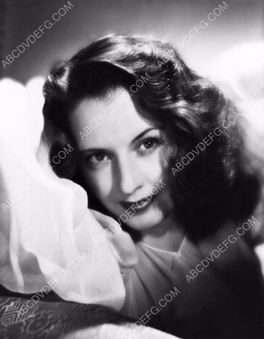 beautiful Barbara Stanwyck portrait 8b20-11770