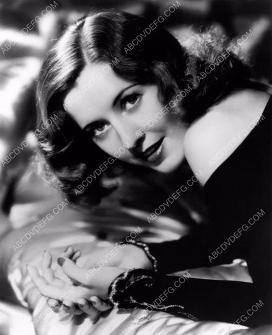 Barbara Stanwyck portrait 8b20-11771