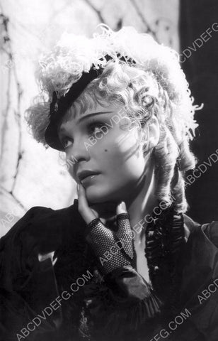 beautiful Anna Sten portrait 8b20-11803