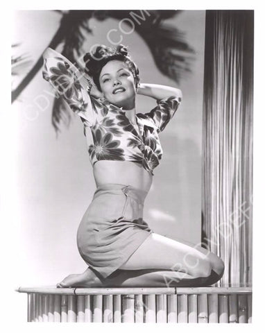 cool Gene Tierney pinup type pose 8b20-1184