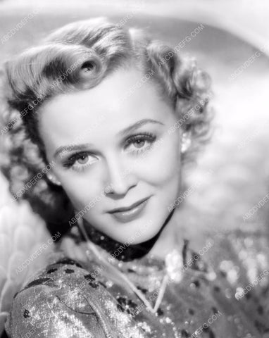 beautiful Gloria Stuart 8b20-11860