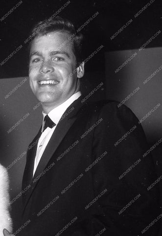 candid Doug McClure pic 8b20-11887