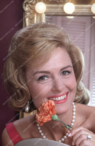 Donna Reed and a flower portrait 8b20-11934