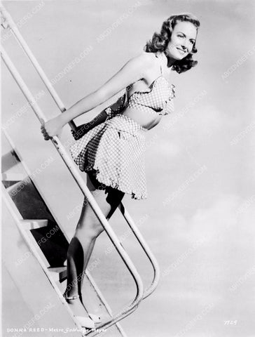 Donna Reed on the stairs in new swimsuit 8b20-11944