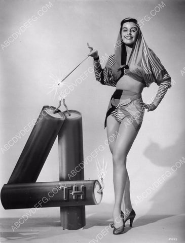 super sexy Elaine Stewart in patriotic pinup pose with firecrackers 8b20-12029