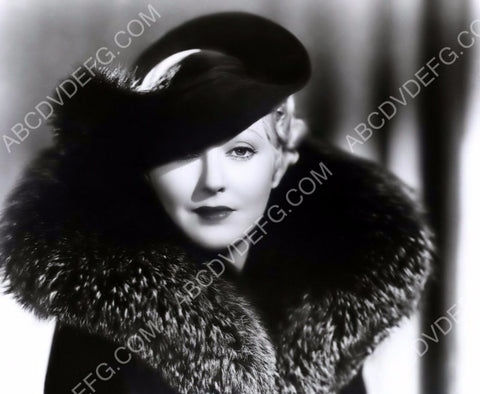 Thelma Todd beautiful in fur 8b20-1211