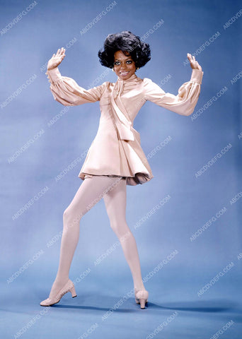 singing sensation Diana Ross portrait 8b20-12159