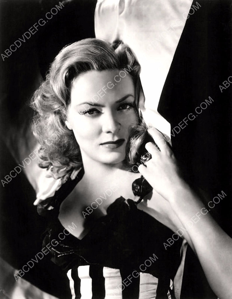 Beautiful Audrey Totter Portrait 8b20 1231 Abcdvdvideo