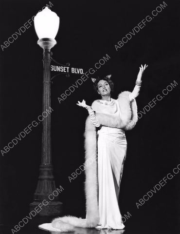 Gloria Swanson classic film Sunset Boulevard 8b20-12351