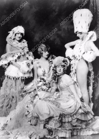 Jean Ackerman and other chorus girls 8b20-12487