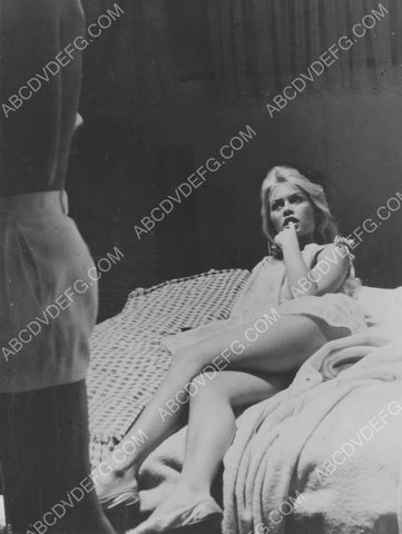 sexy Brigitte Bardot laying in bed 8b20-12825